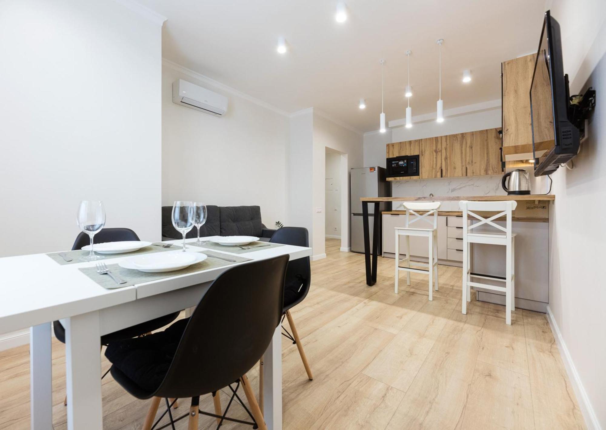 Apartament Квартири Люкс Метро Чернігівська Kijów Zewnętrze zdjęcie